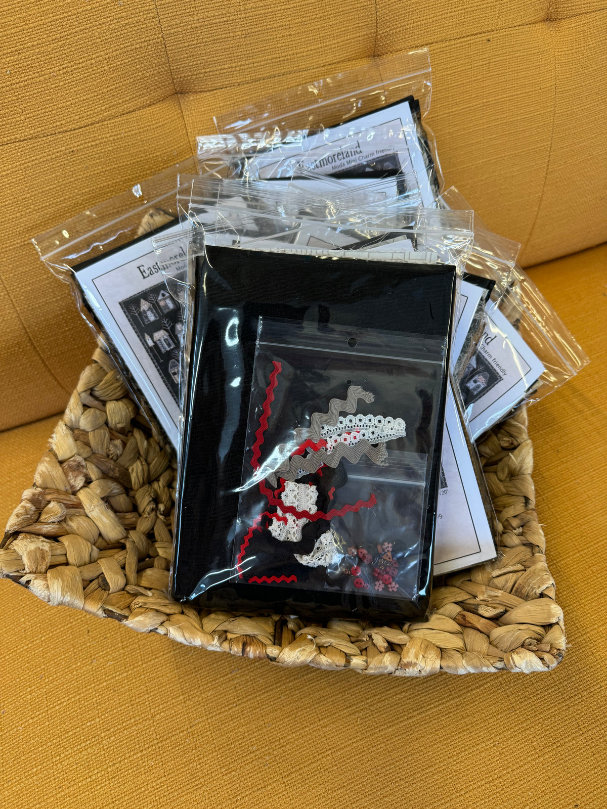 Eastmoreland Mini Quilt Kit